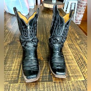 Lucchese Women’s size 10 black patent square toe boots